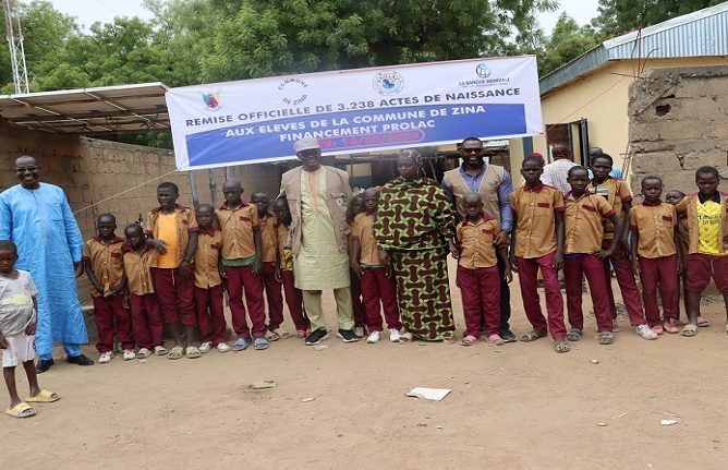 Zina : 3 238 Actes de Naissance Offerts aux Élèves grâce au PROLAC